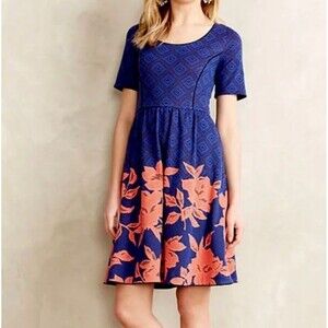NWT  ANHROPOLOGIE HD in Paris Blushed Blooms Dress Blue- SIze Small- Fit & Flair